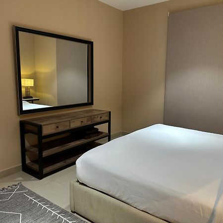 Aparthotel One Constitution Avenue By Goldfinch Islamabad Esterno foto