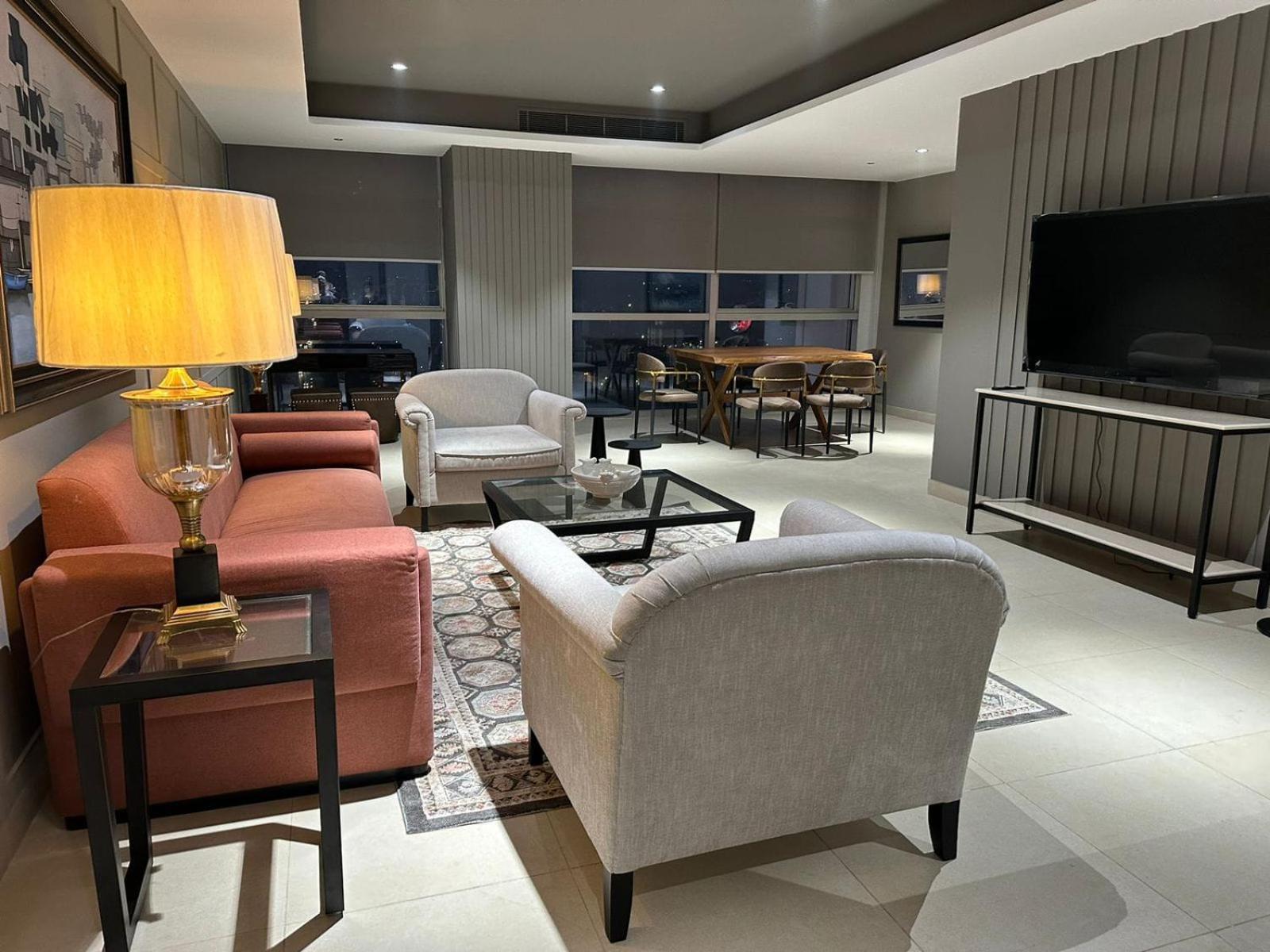 Aparthotel One Constitution Avenue By Goldfinch Islamabad Esterno foto